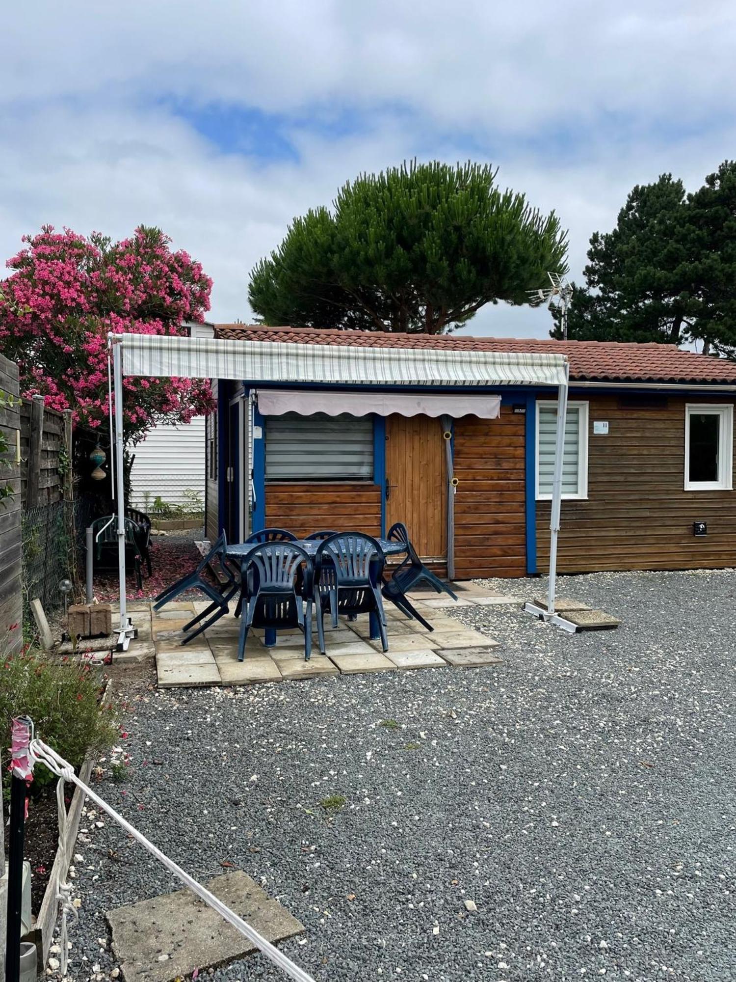 Chalet agréable en bord en de mer. Port-des-Barques Eksteriør billede